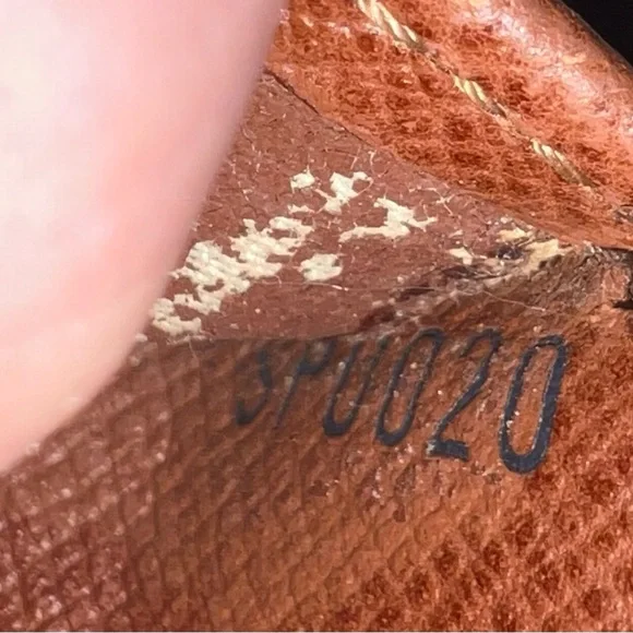 Vintage Louis Vuitton Brown and Gold Monogram - Picture 13 of 13